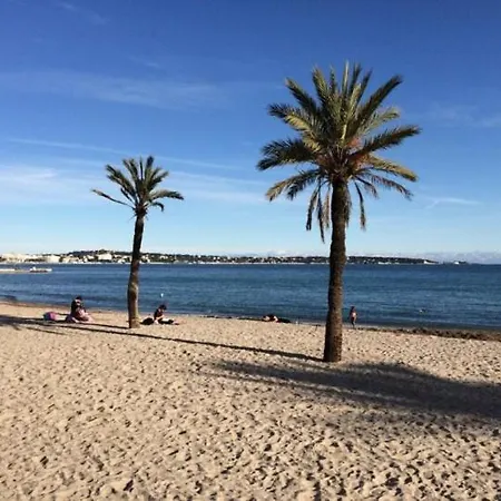 Romantic House Golfe Juan Apartmán *